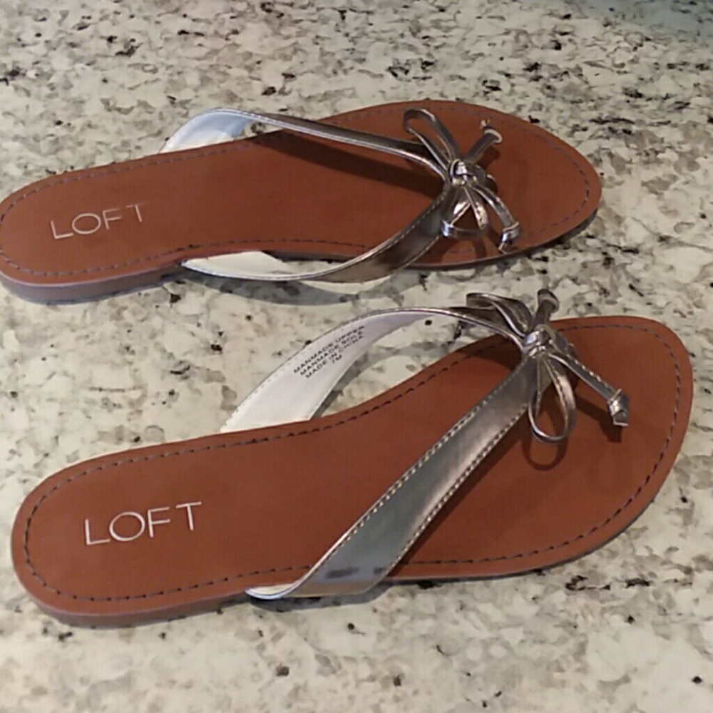 Silver LOFT Bow Flip Flops!